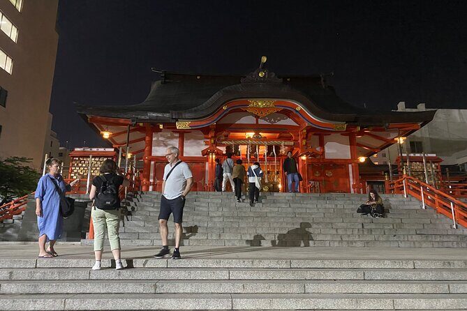 Shinjuku Night Walking Tour with Japanese Tokyo local - Key Points