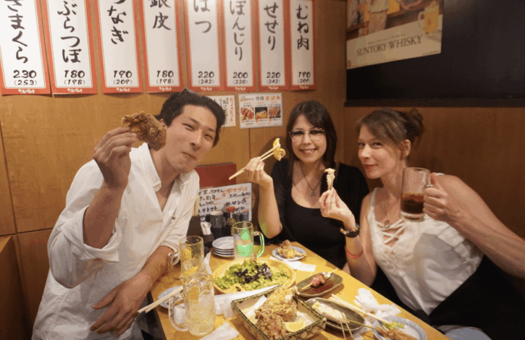 shinjuku-nightlife-tour-with-izakaya-karaoke-bar-and-ramen