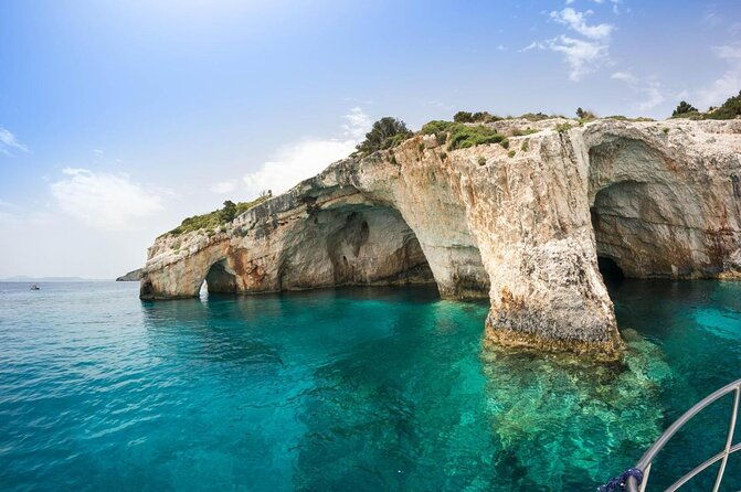 shipwreck-and-blue-caves-8m-private-boat-tour-up-to-11pax