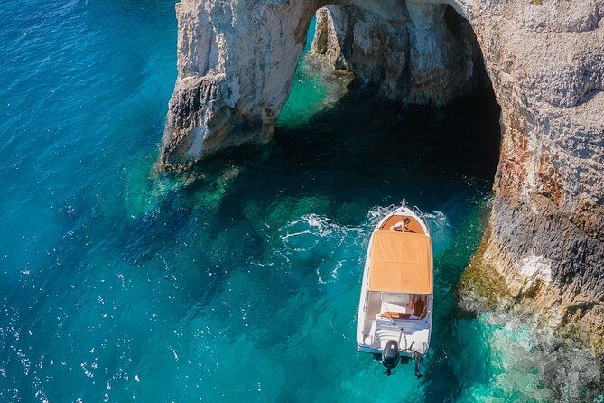 shipwreck-and-blue-caves-8m-private-boat-tour-up-to-11pax