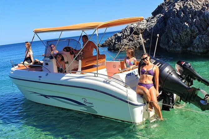 shipwreck-and-blue-caves-8m-private-boat-tour-up-to-11pax
