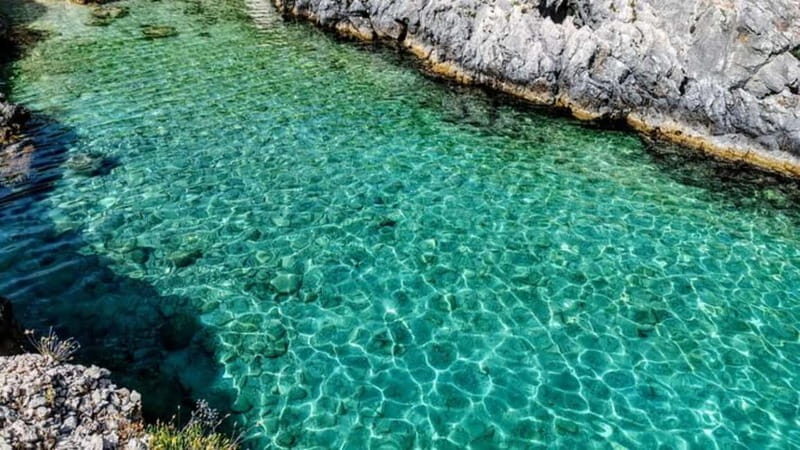 Shipwreck cruise, Blue Caves cruise, Xigia Beach, 3 stops - Who Is This Tour Best Suited For?