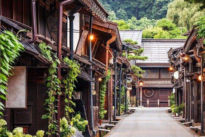 Shirakawa-go Gassho Village and Takayama Culture Day Trip - The UNESCO-Listed Gassho-zukuri Village
