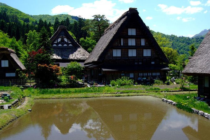 shirakawago-and-hida-takayama-day-trip-from-nagoya