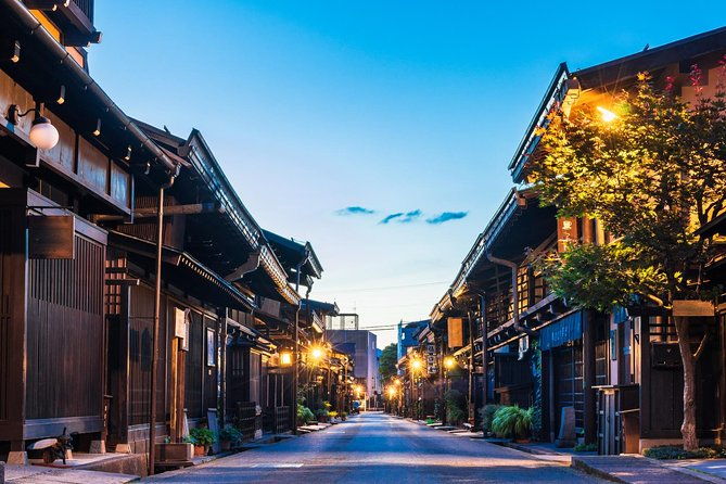 shirakawago-and-hida-takayama-day-trip-from-nagoya