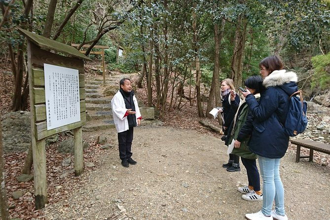 shirataki-takigyo-waterfall-meditation-experience-in-toba
