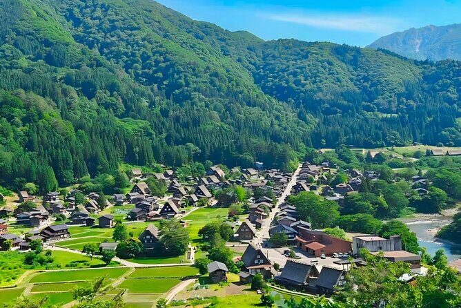 Shiroyama Shirakawa-go Day Trip from Nagoya - The Journey Begins: From Nagoya to Takayama