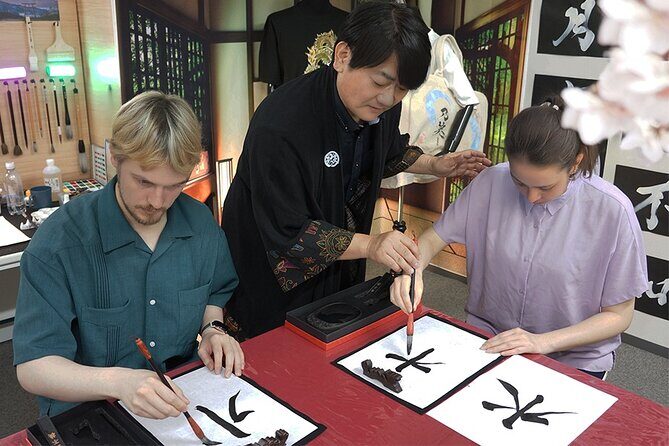 Shonan: Learn Calligraphy from Last Master of 'Hisseki-jutsu' Art - Key Points