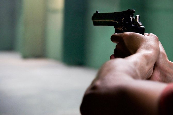 shooting-with-a-range-of-guns-glock17-ak74-saiga-winchester-and-so-much-more
