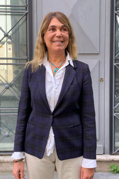 shop-like-a-parisian-with-a-fashion-expert