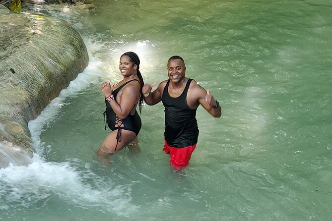 shopping-and-dunns-river-falls-from-montego-bay-to-ochi-rios