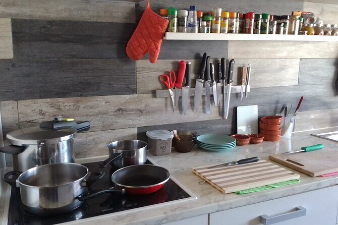 Shopping, cooking and eating together at my home in Porto - Who Should Consider This Tour?