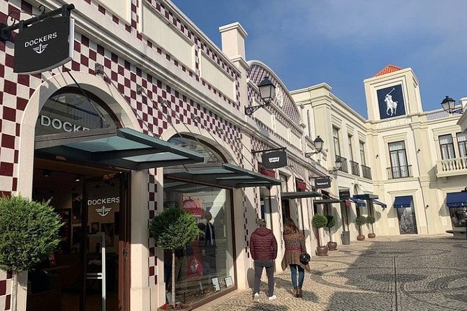 shopping-day-at-the-largest-tax-free-outlet-in-europe