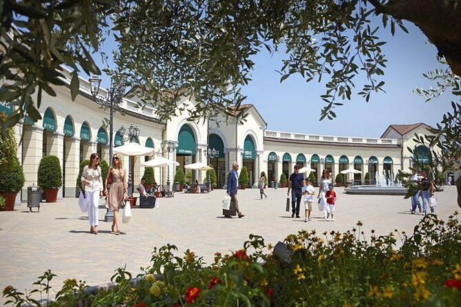 shopping-day-fidenza-village-outlet-from-milan