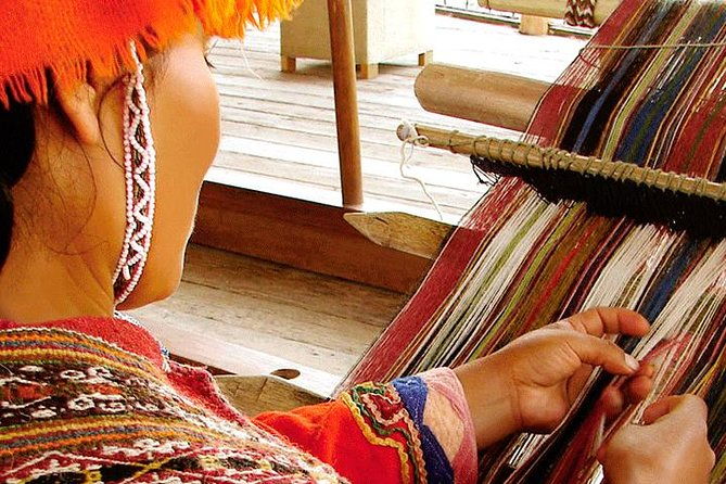 shopping-experience-in-cusco-alpaca-inca-textiles