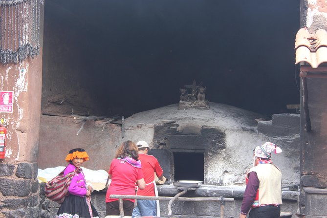 shopping-experience-in-cusco-alpaca-inca-textiles