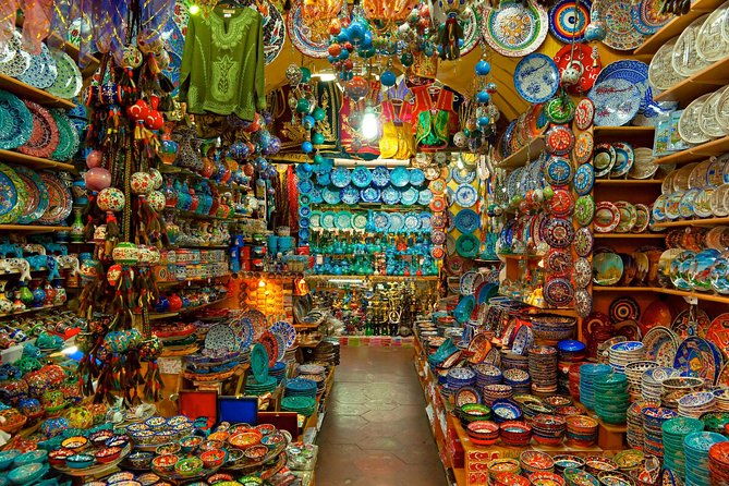shopping-in-grand-bazaar