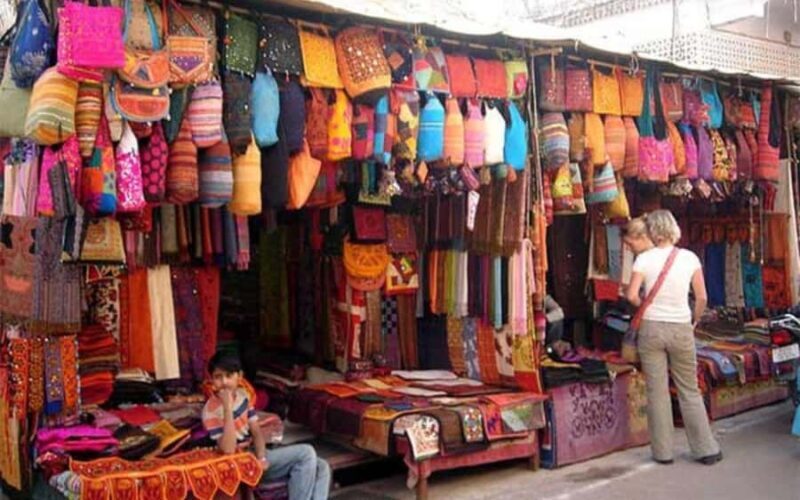 Shopping, Lac Bangles Making & Photostop at Hawa Mahal - Frequently Asked Questions