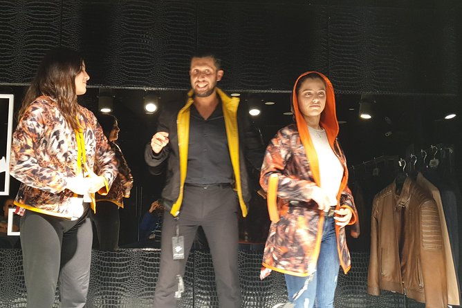 shopping-therapy-in-old-bazaars