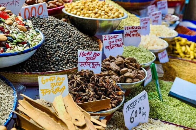 Shopping Tour of Old Delhi and New Delhi With Guide - Practical Tips and Insights