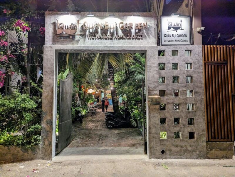 shopping-tour-to-recommended-stores-by-japanese-residents-in-the-oriental-town-of-tao-dien-includes-massage-hotel-pickup-drop-off-lunch-included-and-japanese-speaking-guide