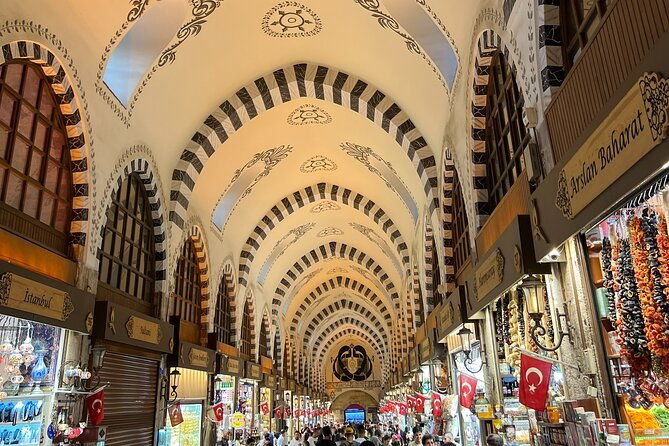 shopping-tours-in-istanbul-bazaars