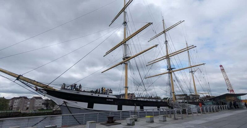 shore-excursion-f-greenock-glasgow-kelpies-falkirk-wheel