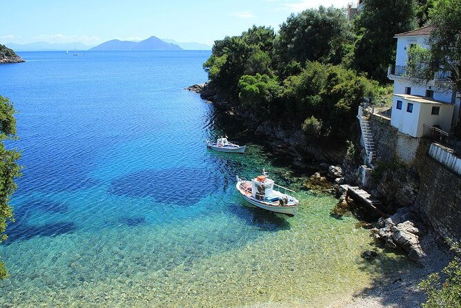 shore-excursion-kefalonia-lake-melissani-myrtos-beach-fiskardo