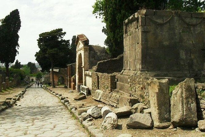 shore-excursion-pompei-vesuvius-herculaneum-from-naples-port