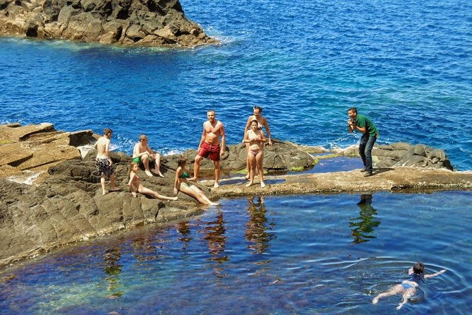 shore-excursion-porto-moniz-enchanted-terraces-4x4-tour-2