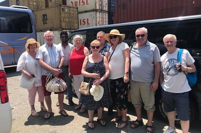 Shore Excursion to Colombo City Tour & Kelaniya Temple for 2 People - Key Points