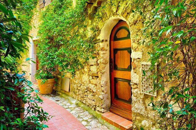 shore-excursion-to-nice-eze-monaco-monte-carlo-from-villefranche-2