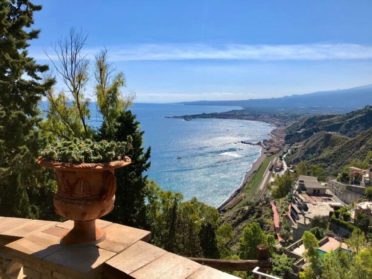 shore-tour-from-messina-port-taormina-godfather-places