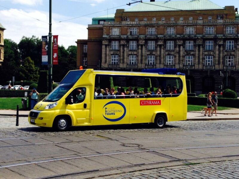 short-city-tour-by-bus-1-hour