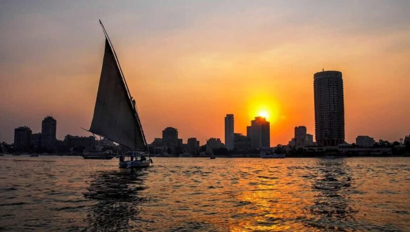 Short Felucca Ride on The Nile River and Dinner Cruise - Who Will Enjoy This Experience?