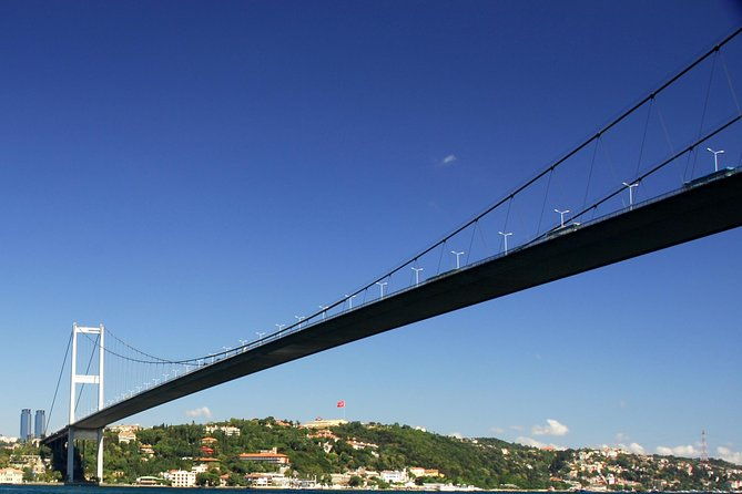 short-guided-bosphorus-and-golden-horn-boat-tour-2