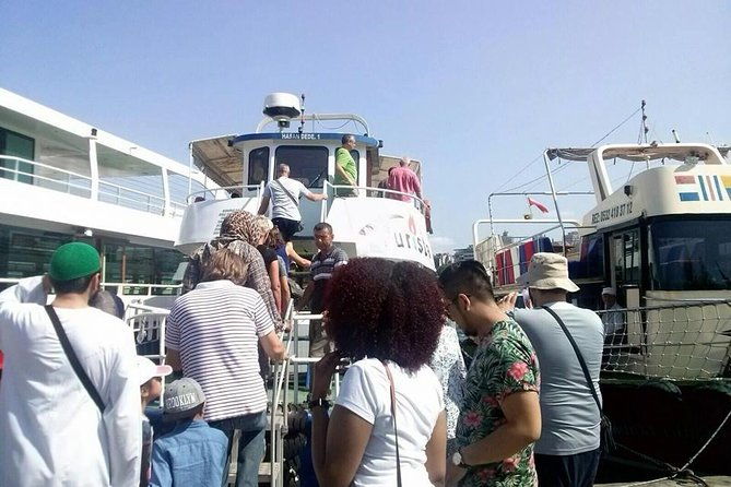 short-guided-bosphorus-sunset-cruise