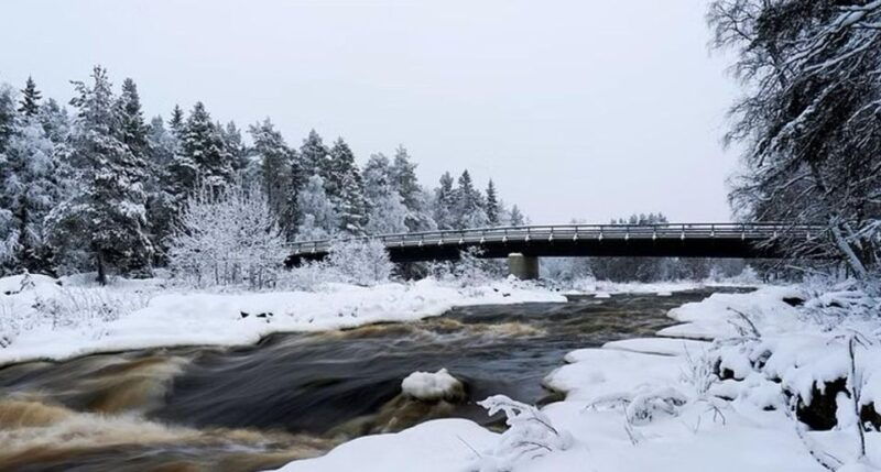 short-hiking-santa-claus-village-combo-tour