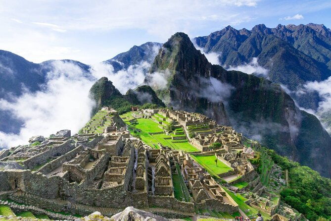 short-inca-trail-machu-picchu