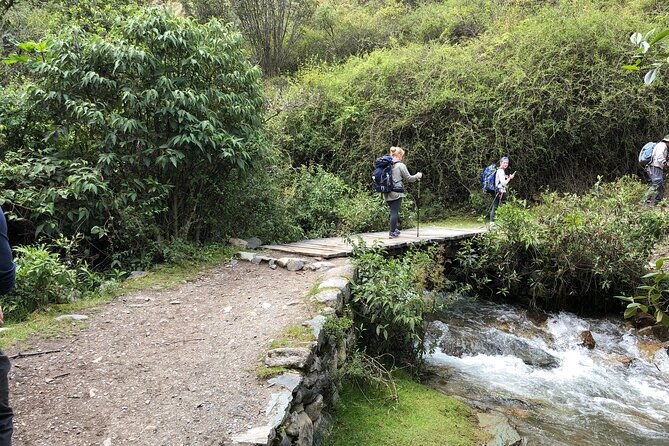 short-inca-trail-to-machu-picchu-2-days-and-1-night