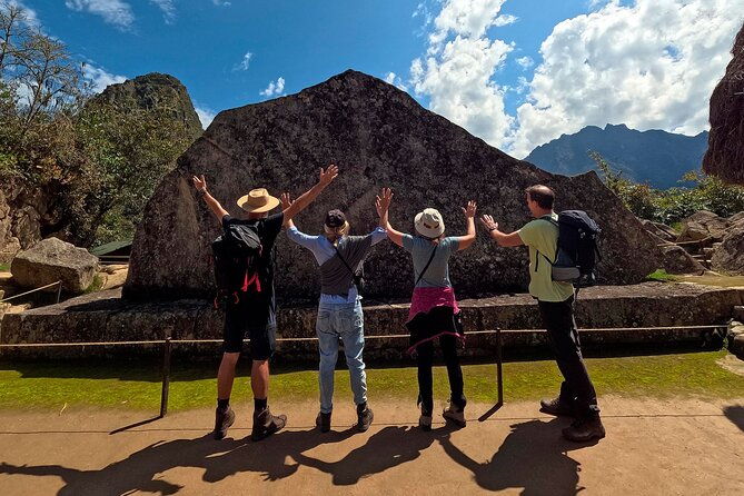 short-inca-trail-to-machu-picchu-2d-1n-2