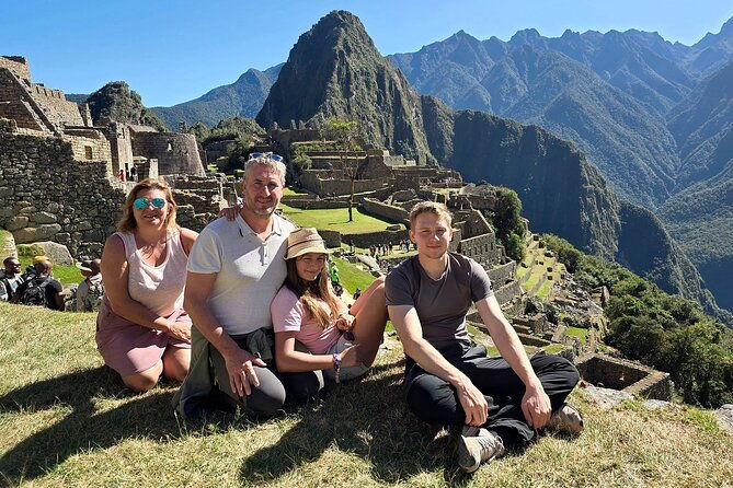 short-inca-trail-to-machu-picchu-2d-1n-2