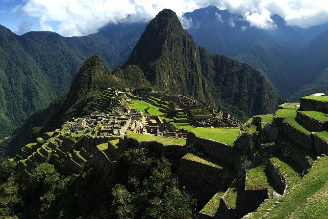 short-inca-trail-to-machu-picchu-2d-1n-3