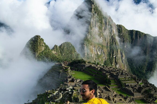 short-inca-trail-to-machu-picchu-2d-1n-4