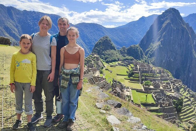 short-inca-trail-to-machu-picchu-2d-1n-4