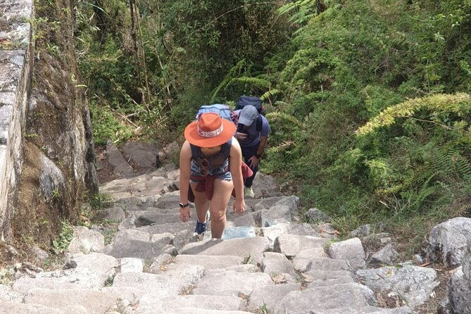 short-inca-trail-to-machupicchu-2days-1night