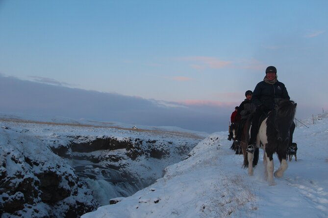 short-riding-tour-with-eye-catching-photos-at-waterfall