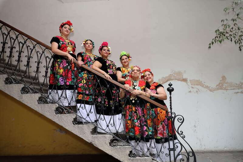 Show off your beauty wearing a typical Oaxacan costume + photo session - Pricing and Value Analysis