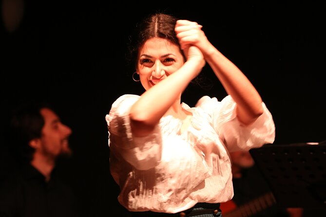 show-songs-music-and-neapolitan-dances-with-tasting