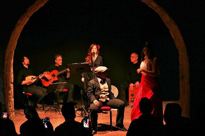 show-songs-music-and-neapolitan-dances-with-tasting